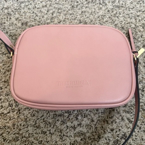 True Religion Baby Pink Med Crossbody Bag Purse with Horseshoe Logo Adjustable - Picture 5 of 14